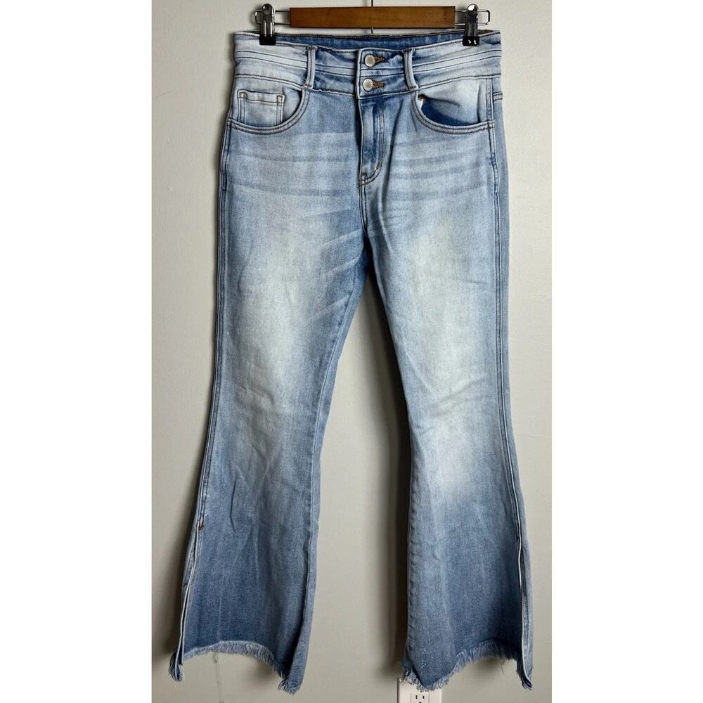 KanCan Signature High Rise Flare Stretch Jeans Light Wash Raw Hem Size 28 Womens